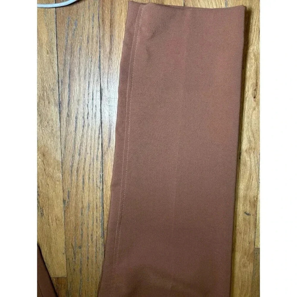 Adrianna Papell CROPPED PULL-ON PANT WITH TAILORED DETAILS IN TERRACOTTA Size 8 - Picture 2 of 7